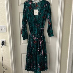 NWT Diane Avon Furstenberg wrap midi dress szL